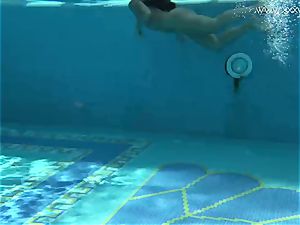 Jessica Lincoln puny tattooed Russian teen in the pool